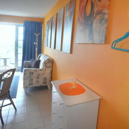 Ferienwohnung Im Herzen Von Sellin Mit Balkon S Pansiyon *